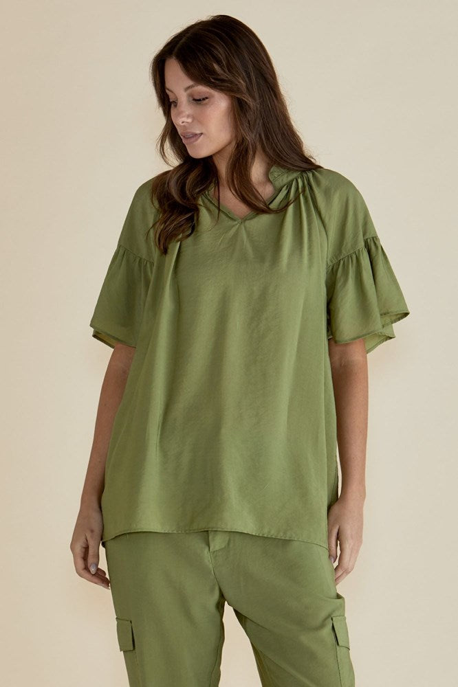 Betty Basics Vivienne Blouse Pistachio