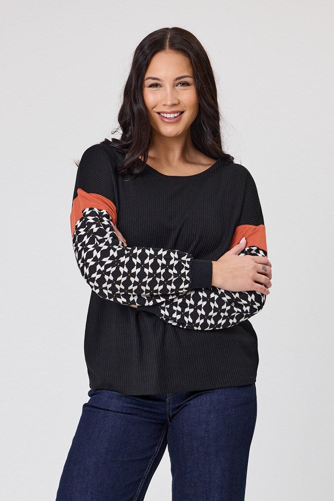 Shine On Label Meichi Top Black/Geo Print