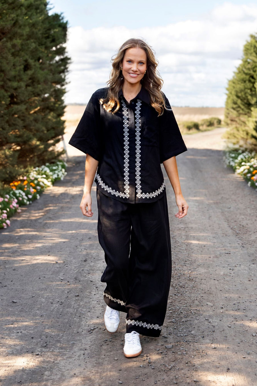 Elm Nina Embroidered Pant Black