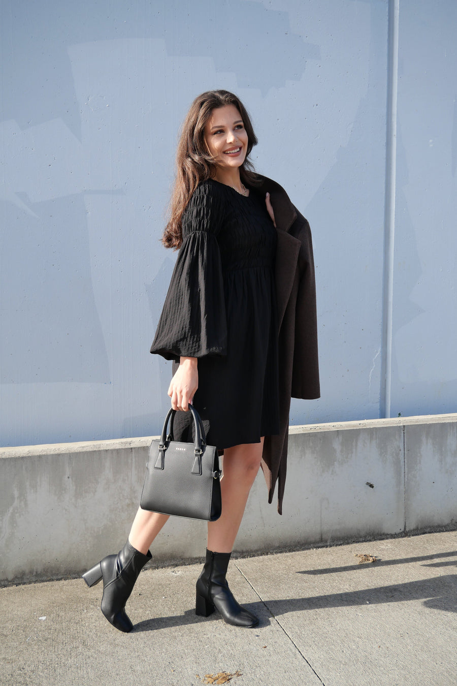 Gloss The Label Elara Shirred Bodice Dress Black