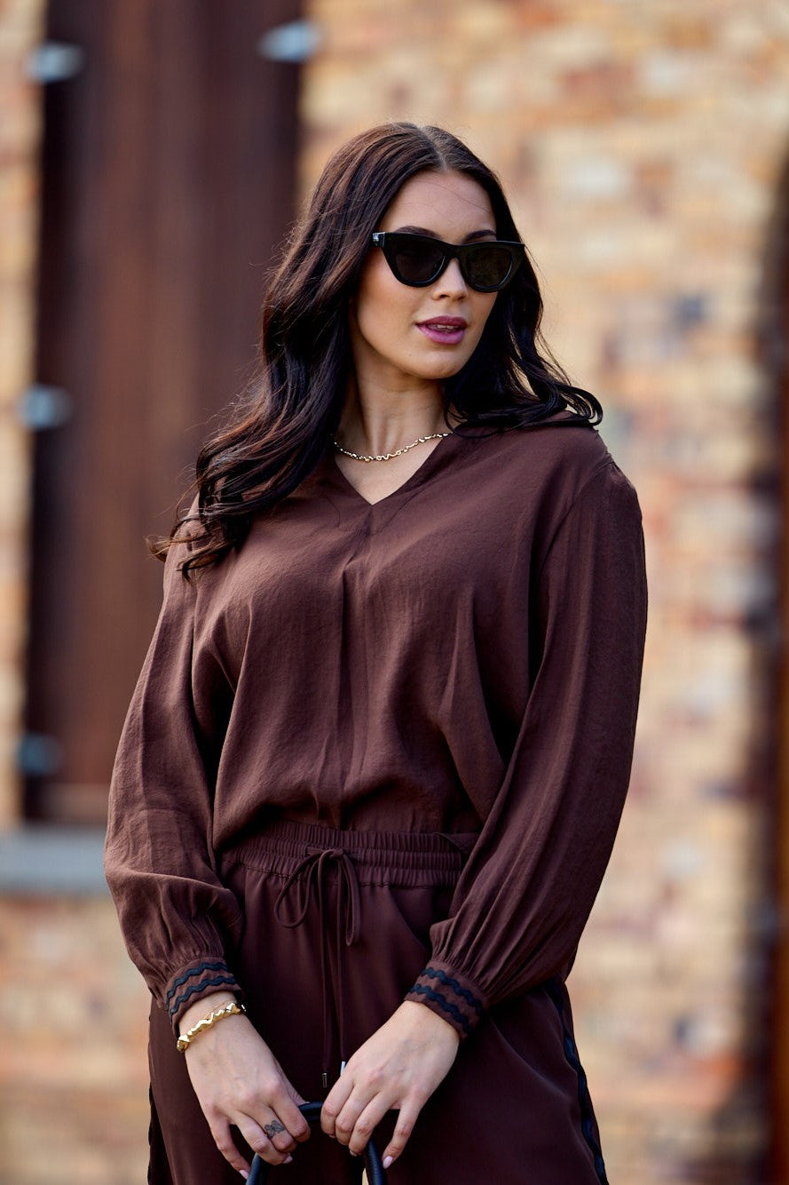 Gloss The Label Aimee Ric Rac Top Chocolate
