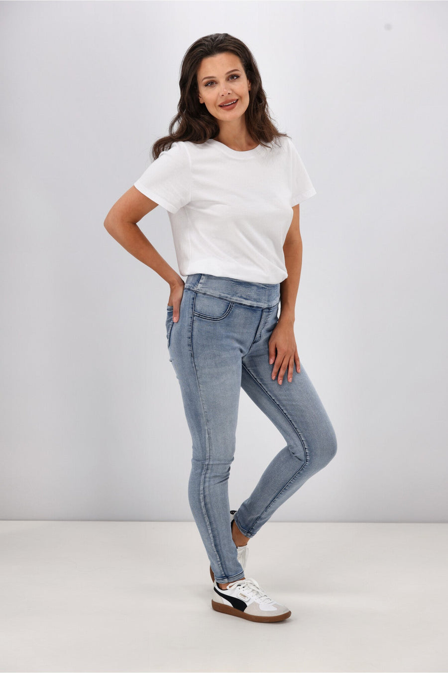 Wakee Denim Moxy Pull On Jean Washed Blue