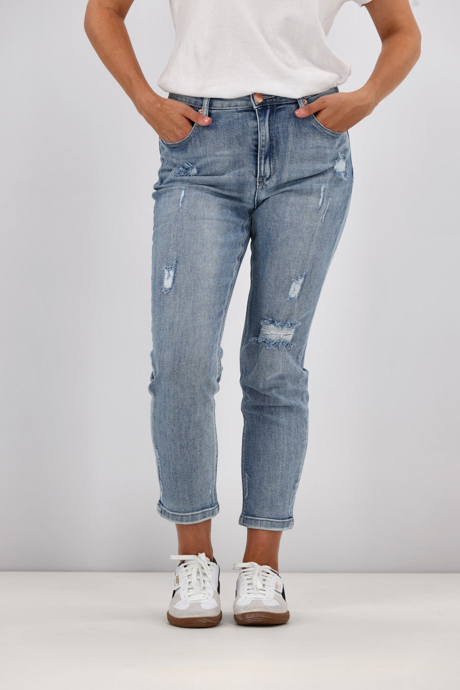 Wakee Denim Scarlett Jeans Washed Blue