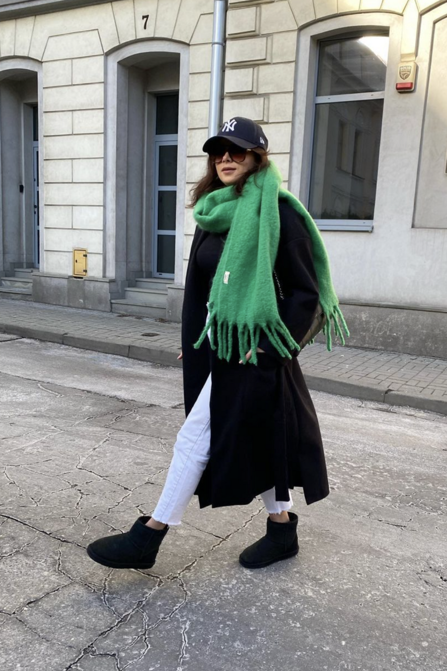 Emu Platinum Stinger Mini Black