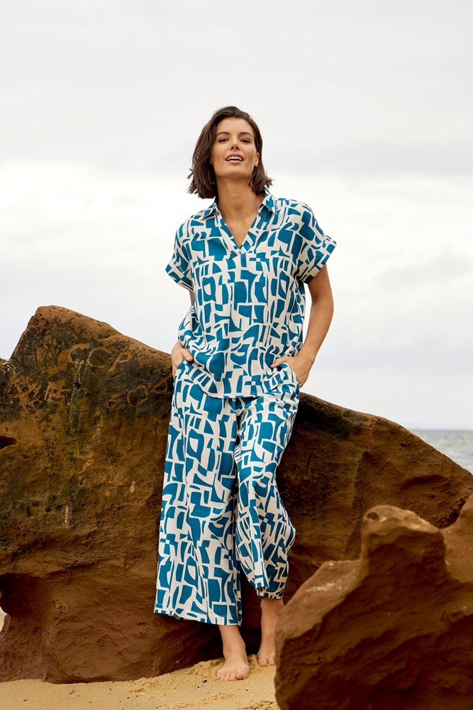 Betty Basics Flores Blouse Geo Print