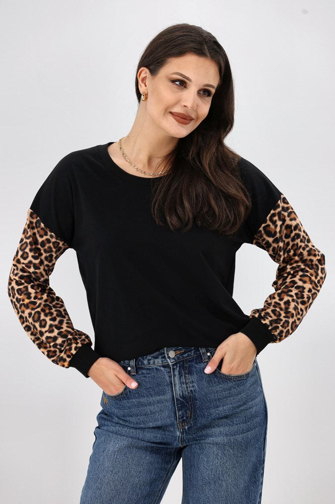 Shine On Label Antigini Crew Neck Top Animal Print